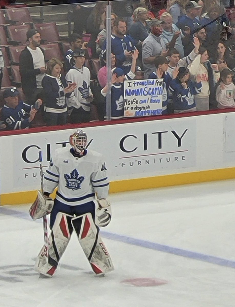 Miss_Benny19's tweet photo. 6C is SUPER excited for our visit tomorrow  from my friend Nicholas Chenard of the Owen Sound Attack. We spent the morning forming questions to ask him about his hockey career in the OHL/NHL, school, and how he manages stress. 🥅 https://t.co/6zs8uUA21n