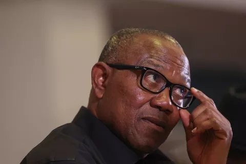 Emmanuel_Simon1's tweet photo. BREAKING: UK Breaks Silence After Arresting Peter Obi, Treated Like Common Criminal https://t.co/Ijsr2KOTXo (From Phoenix APP) https://t.co/NQA2L9VFzO