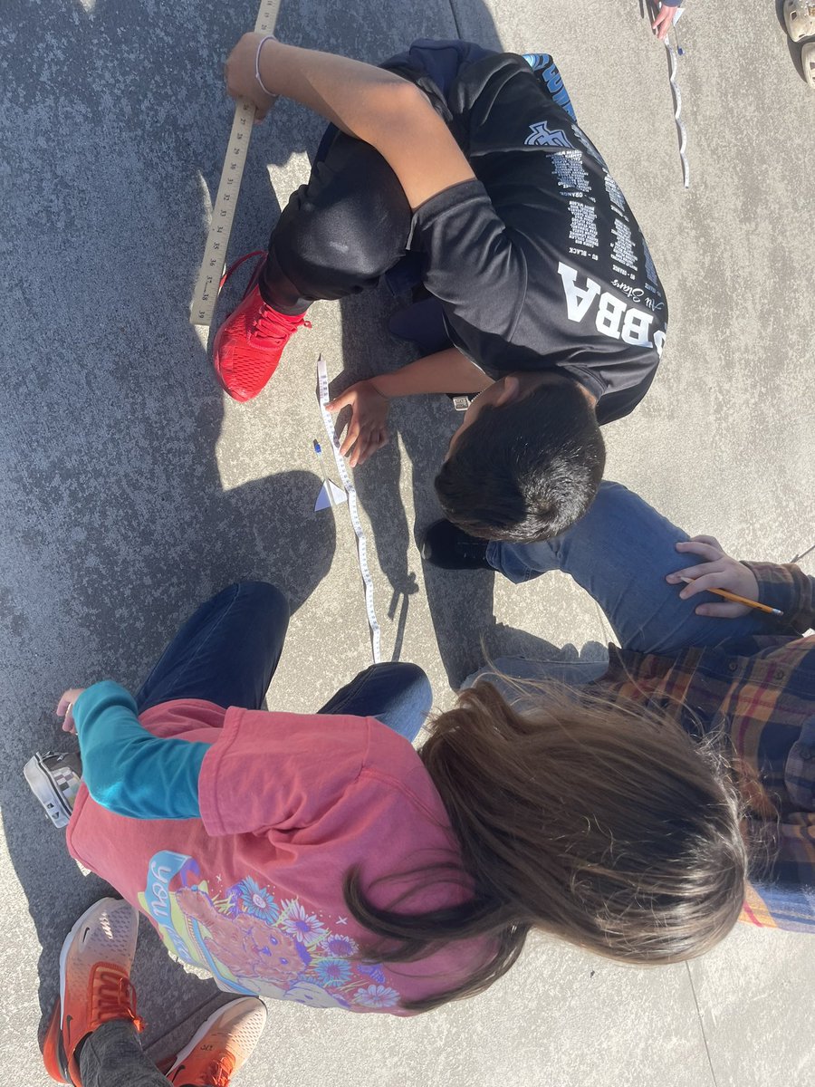 MsJamail's tweet photo. Beautiful days call for outdoor rocket launches! ☀️🚀
#LPISD #STEM #FifthGradeScience #ForceandMotion https://t.co/g86N9U0B5q