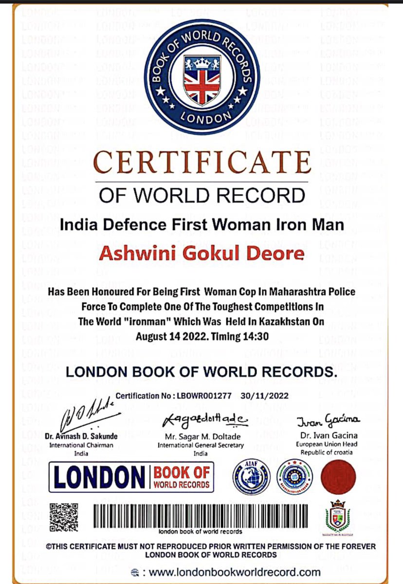 ravindersingal's tweet photo. Let’s congratulate Ashwini Gokul Deore for being the fastest female #ironman from #MaharashtraPolice #nashikcity. She took 14 hours, 24 minutes to complete full 226 km’s race(3.8k swim, 180.2k cycling and 42.2k run) #IronLadyCop #WomanInUniform
#BreakingBarriers
#ravindersingal https://t.co/lvcCLU7wNL