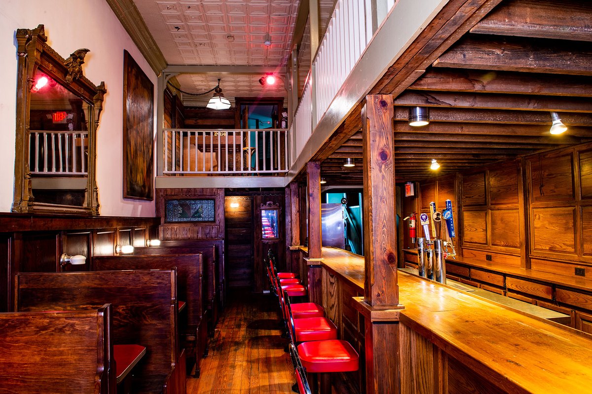 MitchTavern's tweet photo. Getting back into the groove of work get-togethers? Host yours at Mitch's Tavern! Learn more:  https://t.co/O4Jlz7HPfv https://t.co/E5a7LgrPQj
