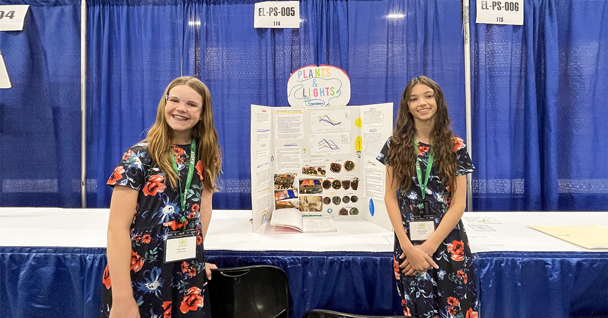 pvschools's tweet photo. #PVStudents from Grayhawk Elementary completed a project on how plants grow under different light sources &amp; took first place in the Plant Sciences category at the PV Science &amp; Engineering Fair! #PVSchools #PVExcellence

Tap the link to learn more!
https://t.co/5Ggru3ytpH https://t.co/7OKjyRLAbr