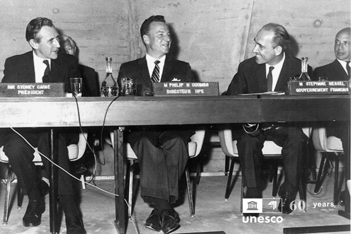 IIEP_UNESCO's tweet photo. #ThrowbackThursday
Did you know that IIEP was founded in 1963 amid unprecedented educational expansion &amp; change?
Today, faced with a new call for #TransformingEducation, revisit our history: https://t.co/gPxWvsDS9G

#IIEP60years https://t.co/6MA6Rc3bfh