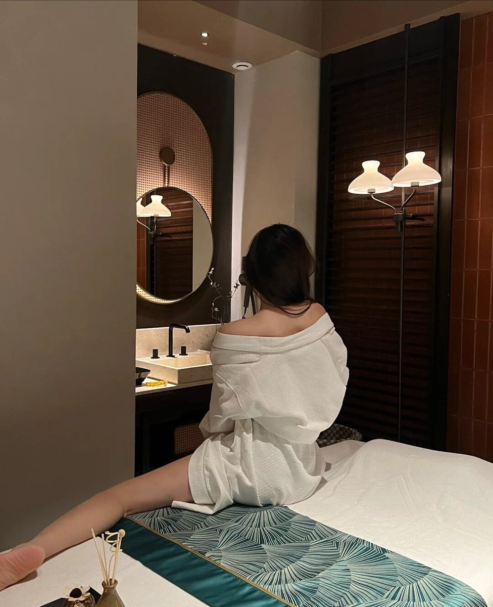 Kayla_Chouinard's tweet photo. 烦恼跟微信里的男人一样少  ＃太原 #太原资源 #太原spa #太原spa #太原学生 #太原cd #太原ts #太原伪娘 #太原按��� #约炮 #约炮交友 #约炮软件 #约炮平台 https://t.co/DxFXYz50EG