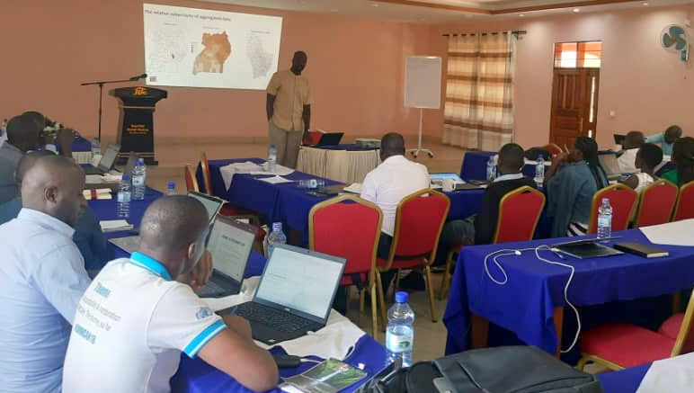 Research Fellow Dr Assane Gadiaga is in Uganda running a week-long workshop on Digital Microplanning - #Geospatial #Population #Modelling for Ministry of Health statisticians as part of our GRID3 #UNICEF project worldpop.org/current-projec…