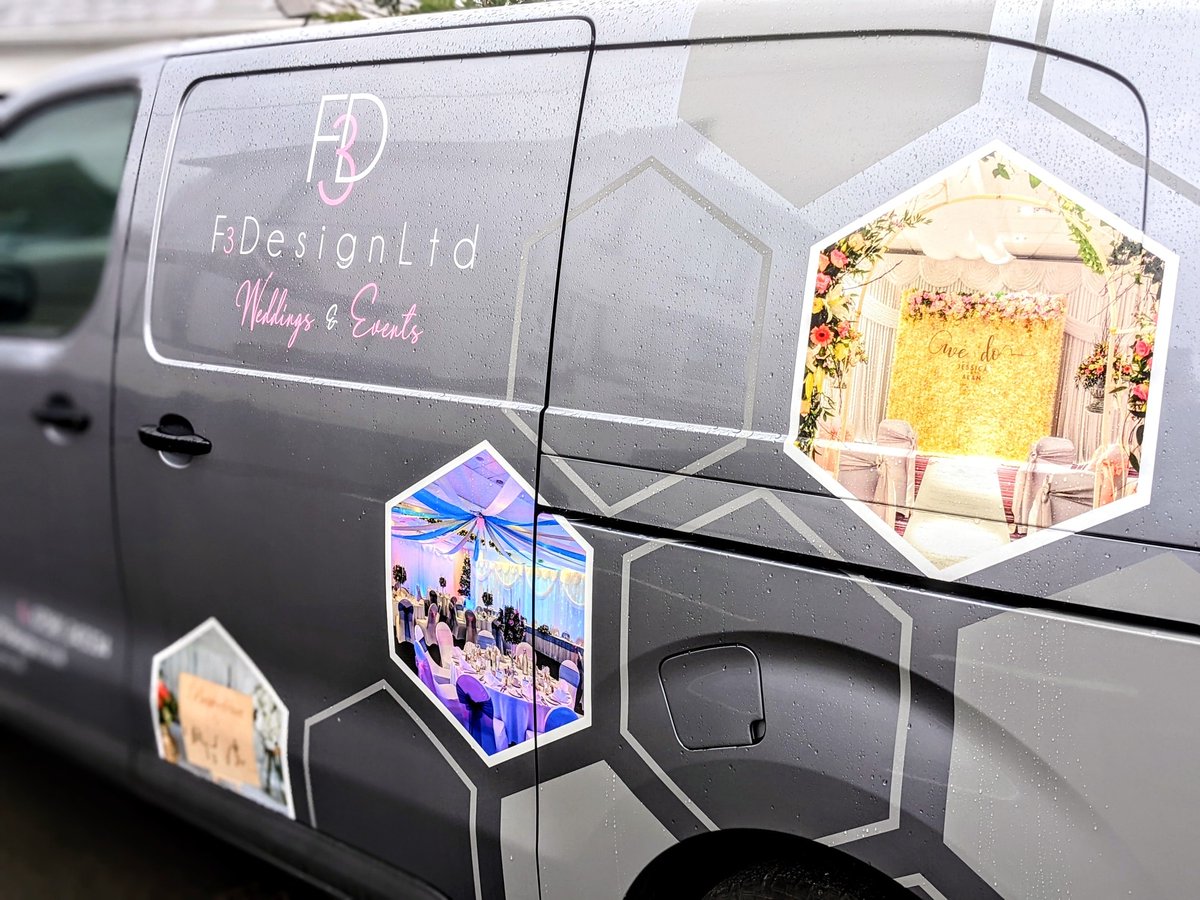 F3DesignUk's tweet image. ❤️ Throw back to last year when we finally got our van done! ❤️

#smallbusinesses #weddings #vansignwriting #businessgrowth #advertising