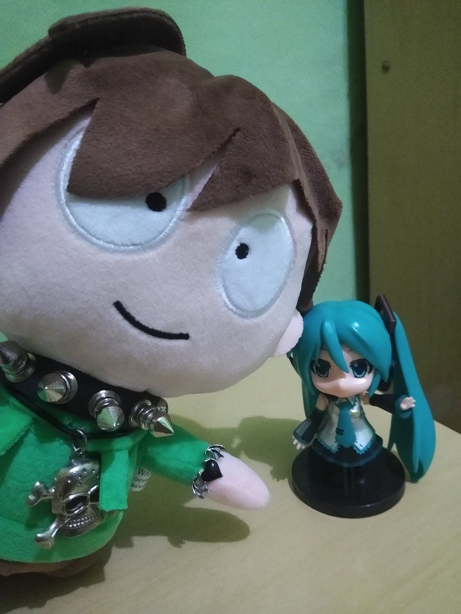 Borderlineee_'s tweet photo. EDD IS HOMEEE AND I TURNED HIM INTO A EMO

He and Miku are friends now >:)

#eddsworld #ewedd https://t.co/v6J3d6VfKP