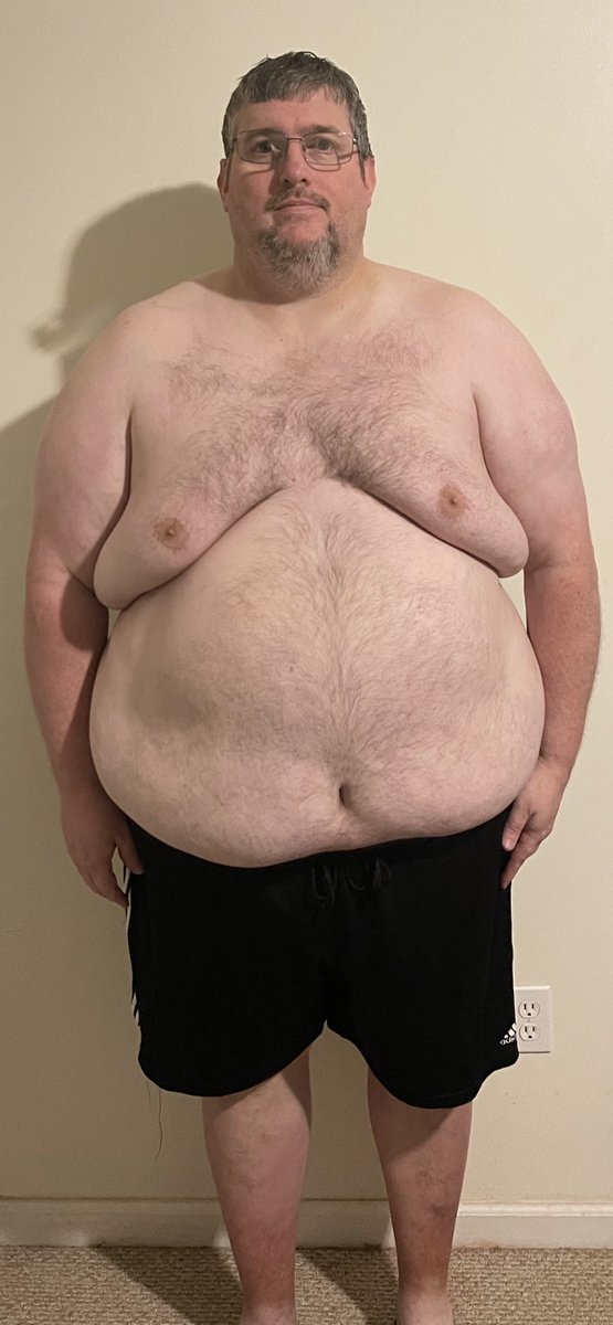 BamaBass's tweet photo. Can’t believe I’m doing this. The picture on the left was on 2/16/23. I was around 407lbs, right was today 4/13/23 & 380lbs. I know it’s only been two months but I can see some differences in my stomach, legs & face already. #weightlossjourney #IntermittentFasting #lowcarb #NGNS https://t.co/xXzsnOBGUr