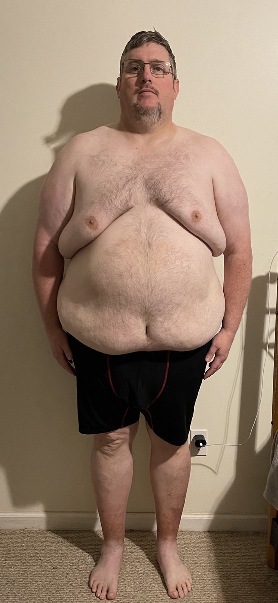 BamaBass's tweet photo. Can’t believe I’m doing this. The picture on the left was on 2/16/23. I was around 407lbs, right was today 4/13/23 & 380lbs. I know it’s only been two months but I can see some differences in my stomach, legs & face already. #weightlossjourney #IntermittentFasting #lowcarb #NGNS https://t.co/xXzsnOBGUr