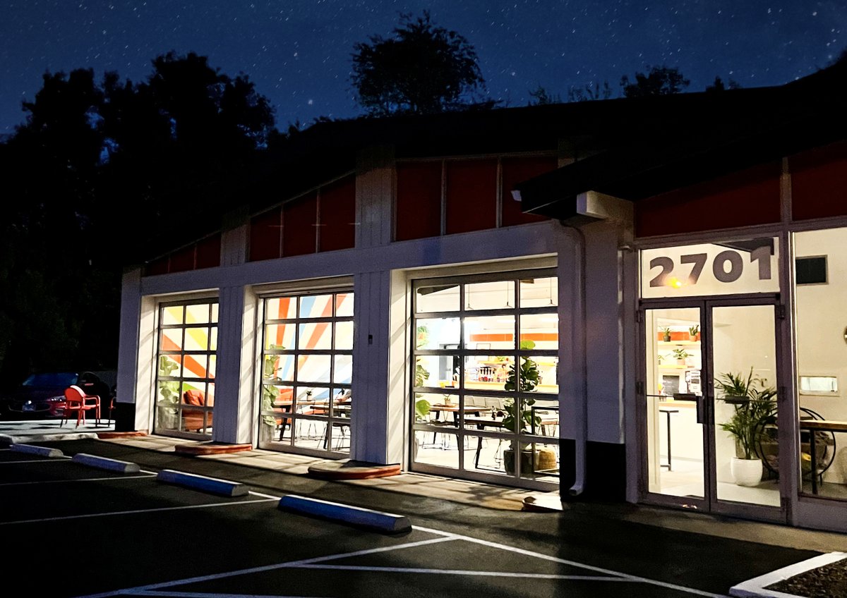 We’re thrilled to announce Howe Overhead Doors, Inc. as our featured dealer for the month of April! 

This month’s installation is especially stunning, featuring sleek and modern Commercial FullView doors in Clear Anodized with Plain Glass!