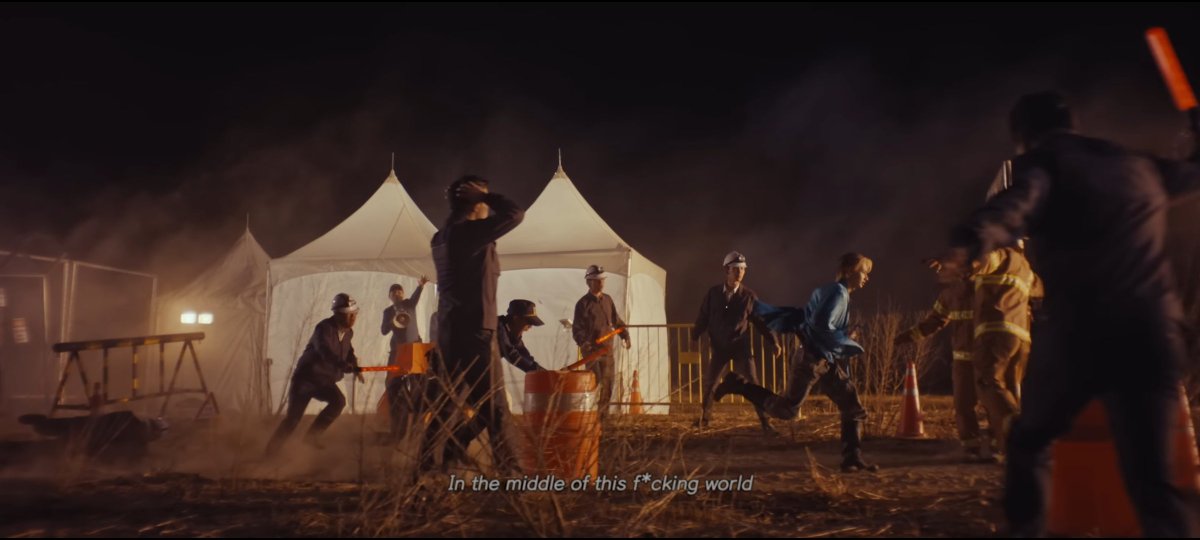 garats17's tweet photo. In the middle of this f*cking world
You are not allowed to feel happy
"BUT YOU DESERVE TO BE HAPPY"

SEVENTEEN FXCK MY LIFE 
#FML_LifeInAMinute #FML_D10 
@pledis_17 https://t.co/nBWVm3h3OY