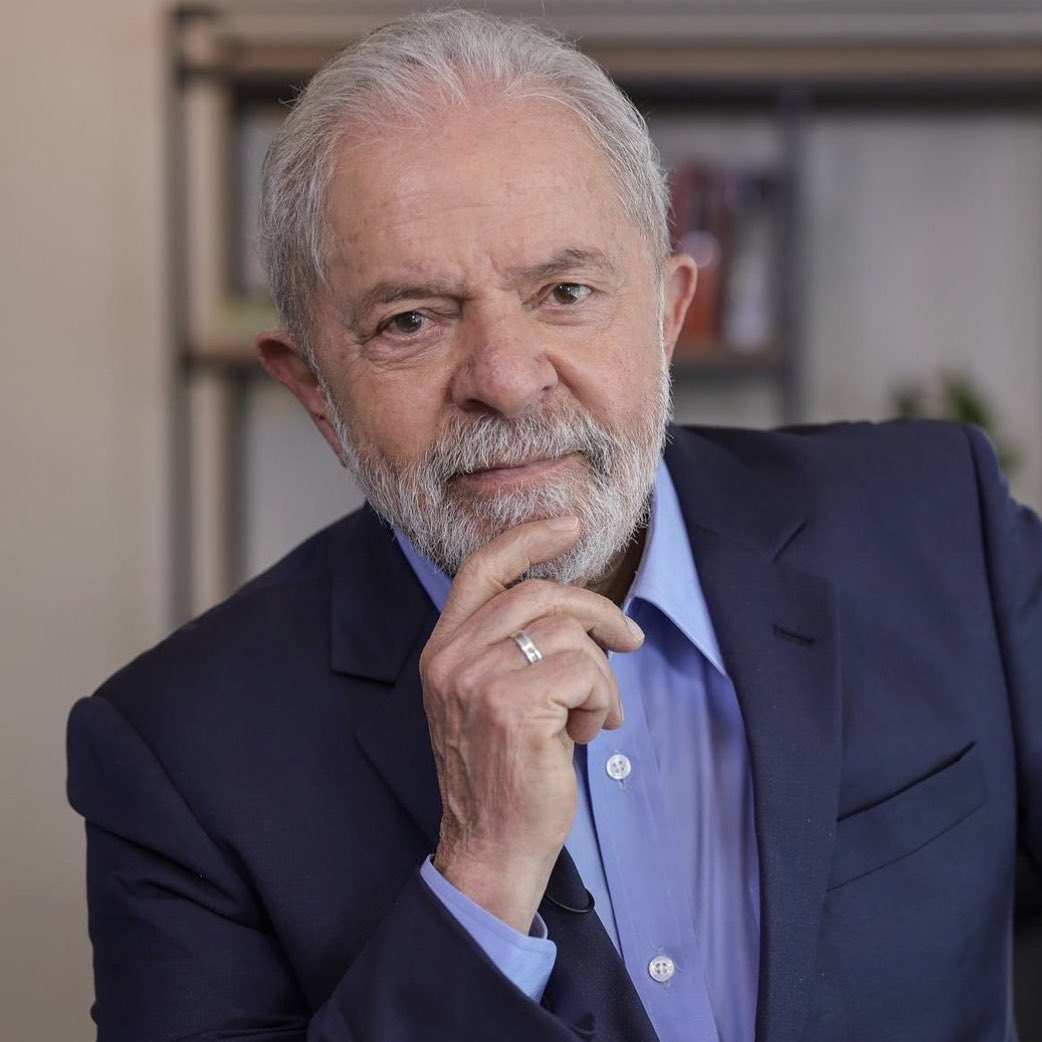 lsiafrica's tweet photo. 🔴🇧🇷Le président brésilien Luiz Inácio Lula da Silva a appelé les pays en développement à remplacer le dollar américain par leur propre monnaie dans le commerce international. À l'occasion de sa première visite d'État en Chine @LulaOficial a appelé les pays du Brics (Chine, Russie, l'Inde et l'Afrique du Sud et le Brésil) à créer leur propre monnaie pour les échanges commerciaux.