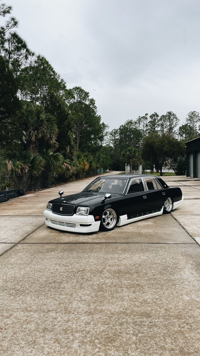 4444 (@diiviinemedia) on Twitter photo 