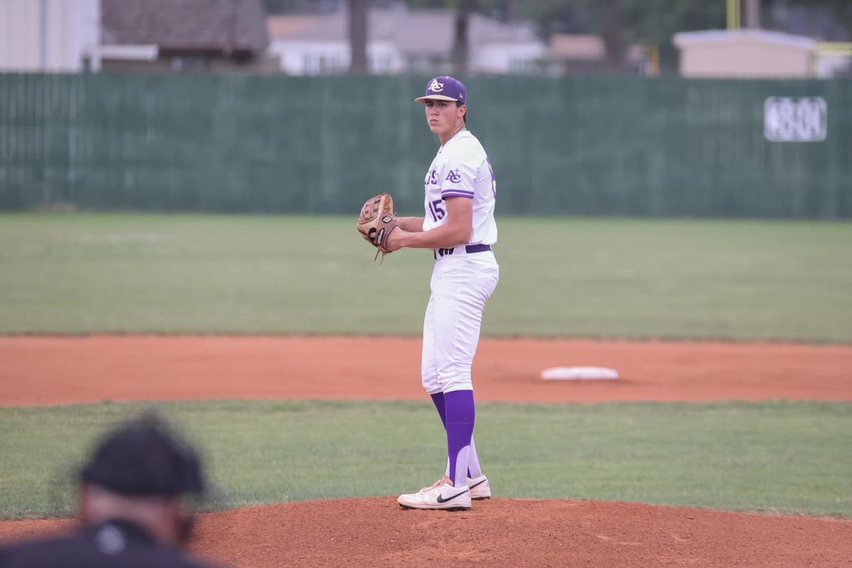 Bulldogs travel to Ascension Christian for a district matchup. First pitch set for 4:00pm. #ace