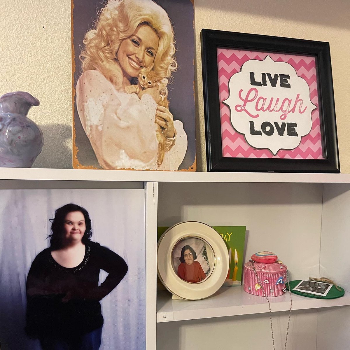 MusicThMusings's tweet photo. Jackie is one of our hospice patients in the early stages of Alzheimer's and Parkinson's, and her world revolves around Dolly Parton. Dolly's music brings Jackie joy and comfort every day.

We would love to make her dream come true by arranging a  meeting with @DollyParton https://t.co/cIb0dkMP6l