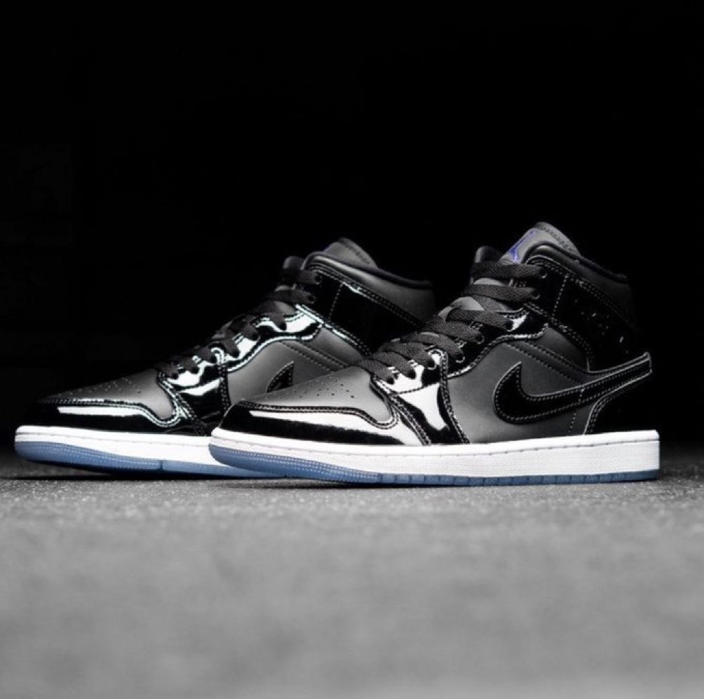 snkr_twitr's tweet photo. AD: Jordan 1 Mid SE ‘Space Jam’

Shop -> https://t.co/K4UL21slns

H/t @OscarPr31751228 https://t.co/SAVTyEYIaO