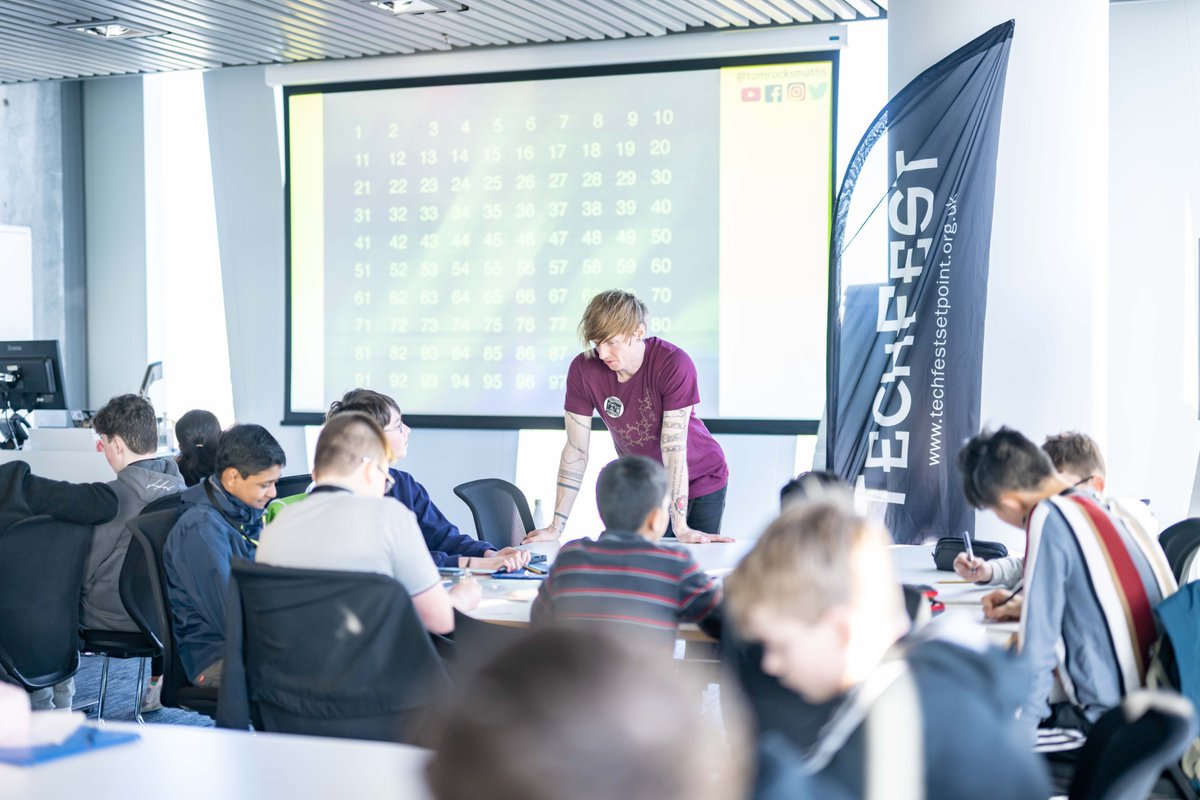 tomrocksmaths's tweet photo. Just found this lovely write-up from @ogvenergy on the recent @Ri_Science Maths Masterclass events held in partnership with @TechFestNews in Aberdeen. Not quite sure why they refer to me as a "YouTube star" though...
https://t.co/hIjPxiB5GG https://t.co/22Hf0svOI5