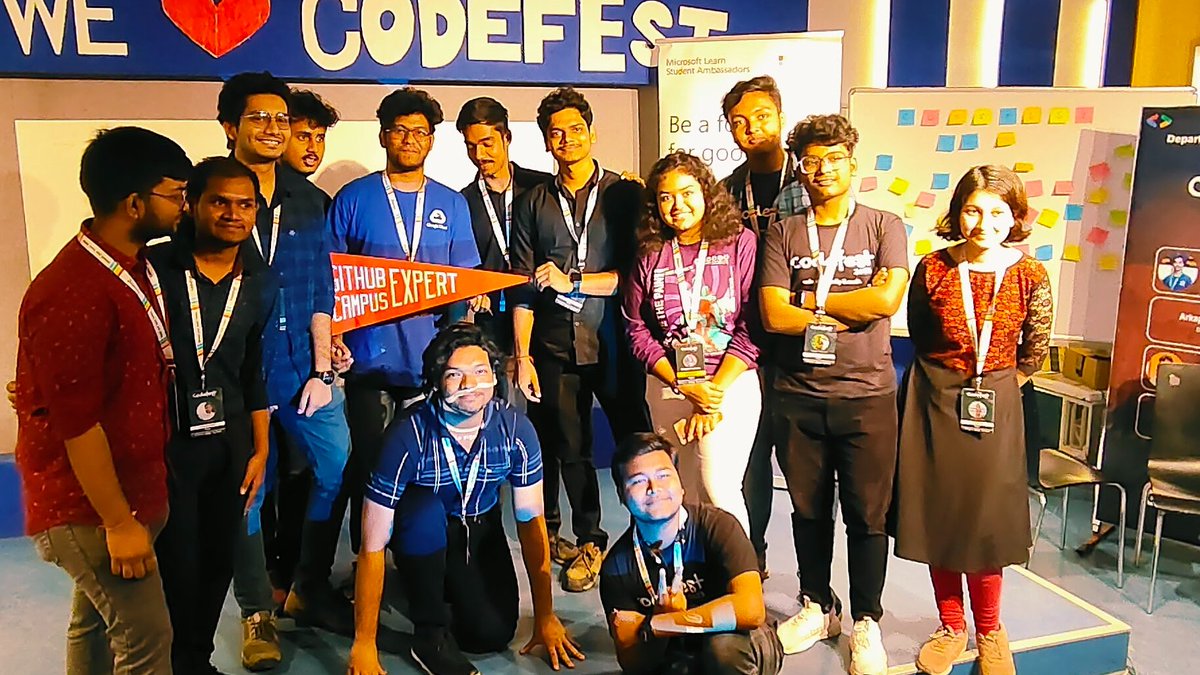 dscjisu's tweet photo. From open source to cyber security, backend engineering to Flutter, we covered a wide range of topics. Thanks to all our attendees for making it a memorable event! Together, we're shaping the future of tech and building a more inclusive community.
#Codefest2023 #techconference https://t.co/w6FHucE81c