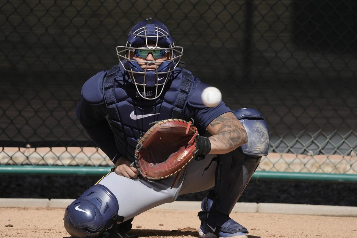 AlTheBoss03's tweet photo. Without saying your age, who was the catcher on your favorite team when you started watching baseball? https://t.co/KT4laJ51GA