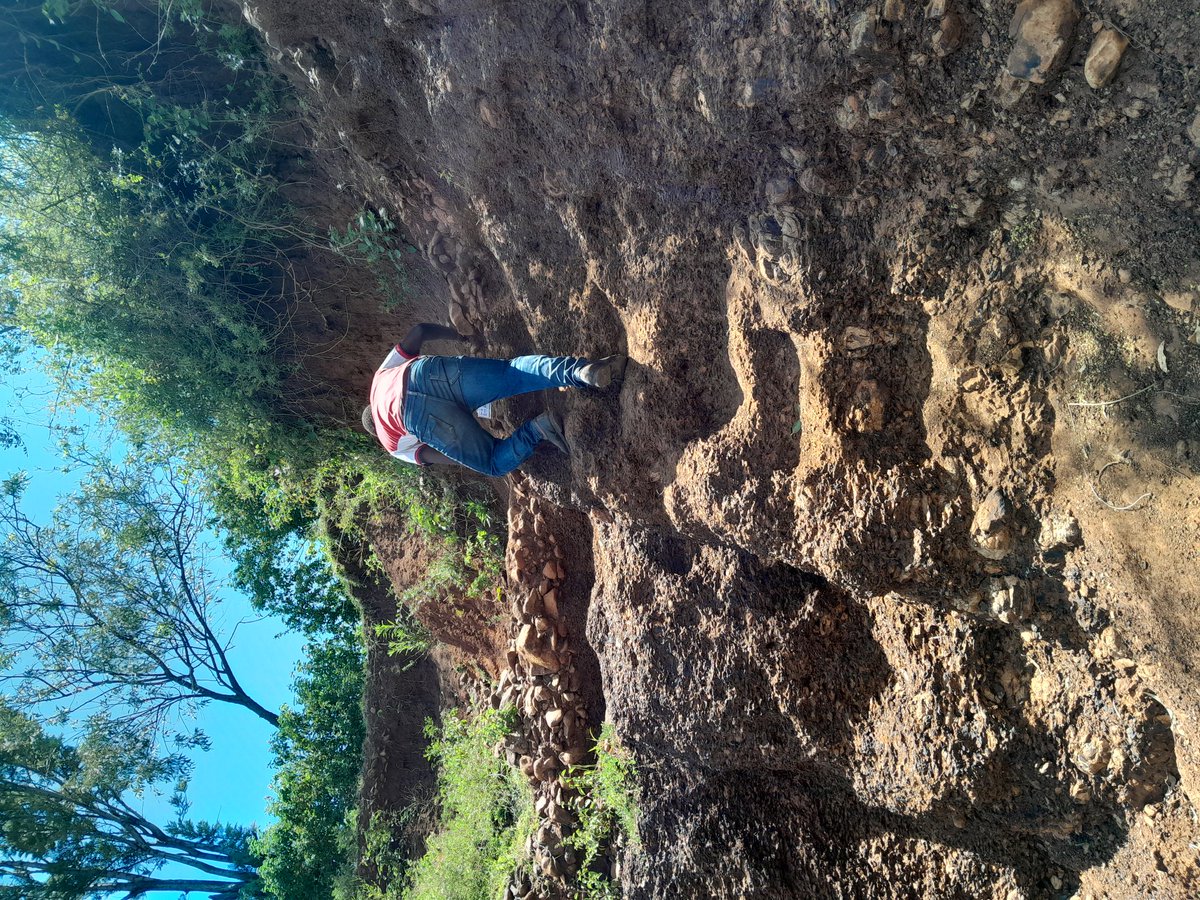 DAbrahamB's tweet photo. The excessive quarrying in Kanyakwar making the area inaccessible and dangerous to for the residents as when it rains the quarries fill up with water displacing the residents and making the area prone to waterborne diseases
#Vulnerabilitymapping @Wanavijiji_sdi @WeAreVCA https://t.co/hLLTTHudbn