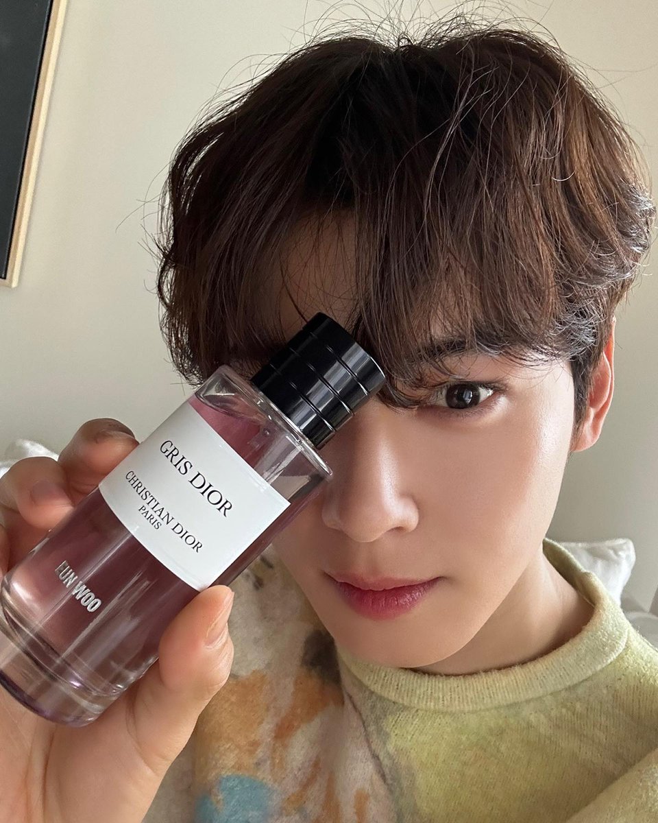 ASTRO_Ecuador's tweet photo. [📸INSTA - 13.04.23] 

Actualización de #CHAEUNWOO en @|eunwo.o_c 💖

"Gracias💜"

📎https://t.co/8Fo1u9Tcfh

~Roha! No olvides darle like y comentar algo lindo ✨

©ASTRO_Ecuador 

#ASTRO @offclASTRO #아스트로 #차은우 https://t.co/8AyE1Kl1mA