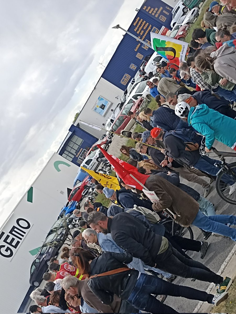 GRsudest's tweet photo. Plus de 1500 personnes présentes aujourd'hui à Montélimar !! #greve13avril #greve #manifestation https://t.co/OCrtokEItD