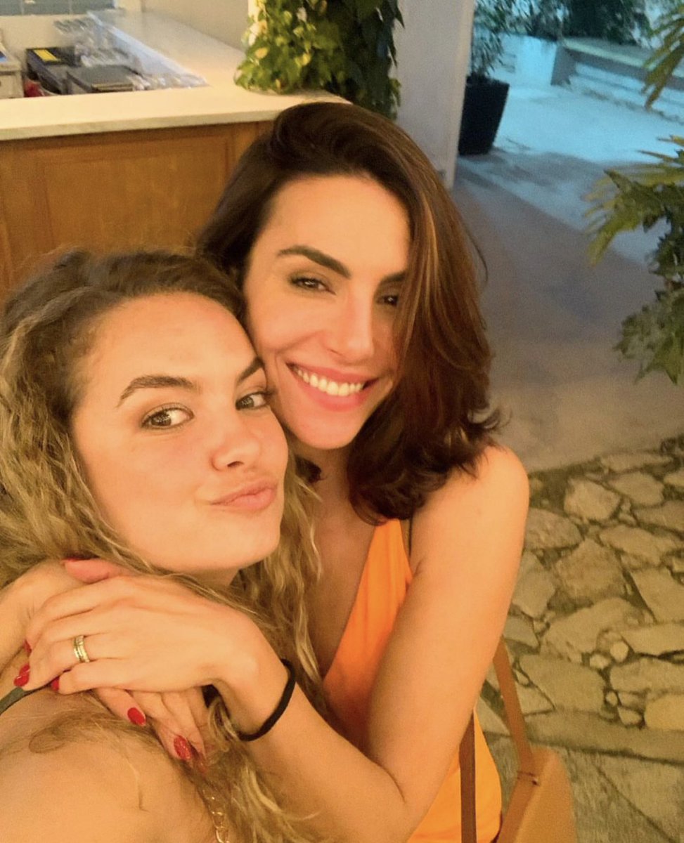 ProjetoLua's tweet photo. 🚨 Encontro de Milhões! 🥰
Ontem a Lua e Mel se encontraram, amamos essas duas juntas. #lumel #melfronckowiak #luablanco 🥰🥹 https://t.co/Azkf3YGl2d