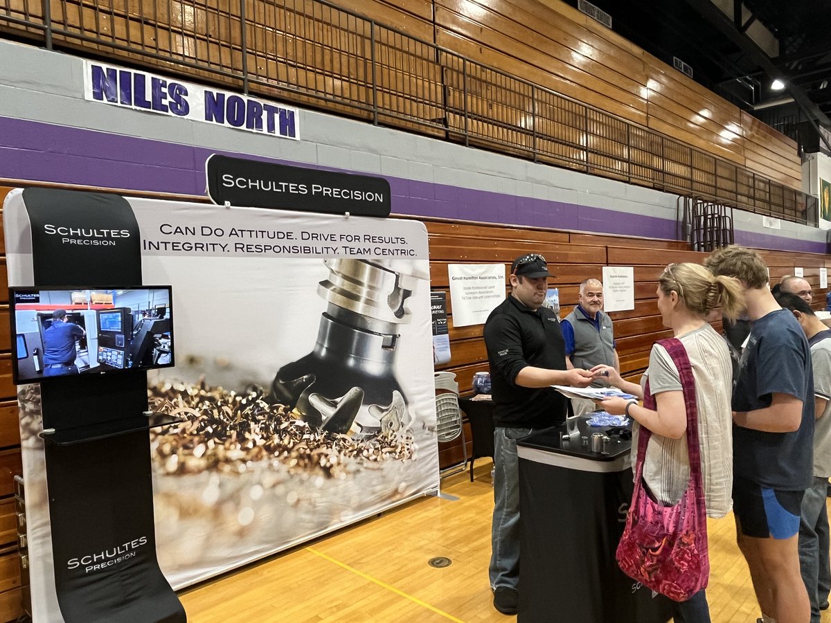 SchultesMfg's tweet photo. We had a great time last night meeting with potential future #Schultes Team Members at the 3rd Annual FOCUS ON YOUR FUTURE event at @NNVikings! Thanks for hosting us!

#manufacturing #cnc #cncmachining #manufacturingcareers #traininganddevelopment #opportunity #growth #careerfair https://t.co/3ER8BbkTZs