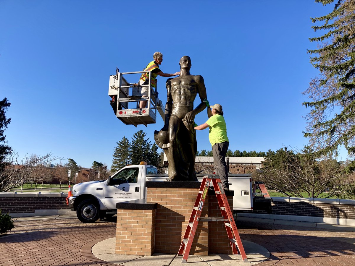 facilitiesmsu's tweet photo. We caught Sparty receiving his spring polishing by our Landscape Services team this beautiful morning.
While we are so proud of our spring graduates, as a reminder, please be mindful of how you chose to celebrate, especially when it comes to the messes of champagne and confetti😁 https://t.co/8eakcjiYCC