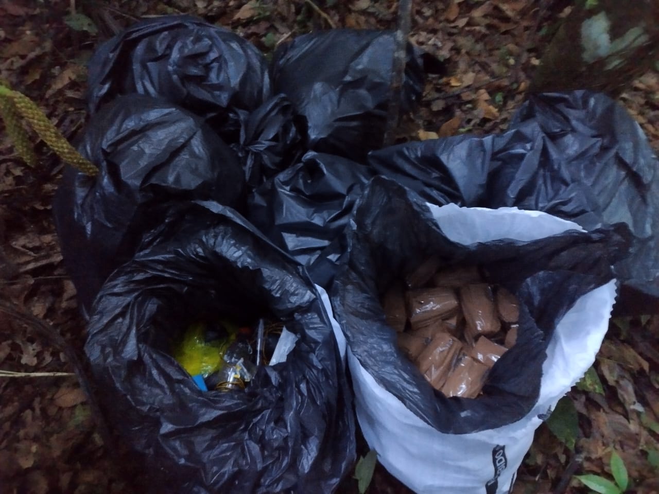 httpspbstwimgcommediaFtmrmQwWwAMbwwcformatjpgnamelarge