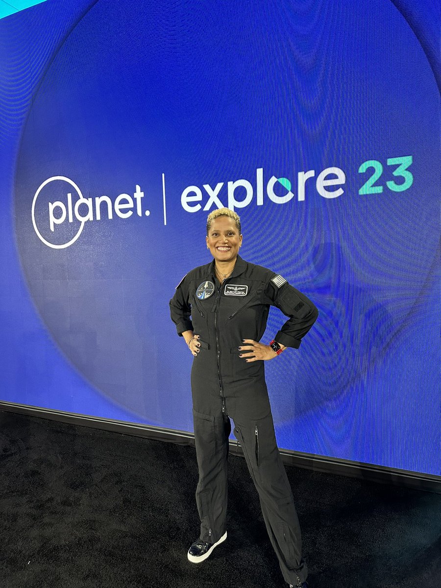 DrSianProctor's tweet photo. Such an honor to share my #Space2inspire story at the #PlanetExplore23 conference. My art is on a @planet satellite helping to inspire, engage, and bring positive action to environmental issues around the world. From transparency to action! ๐ฉ๐พโ๐๐๐๐ฐ๏ธ https://t.co/Pqi0iOB8a4