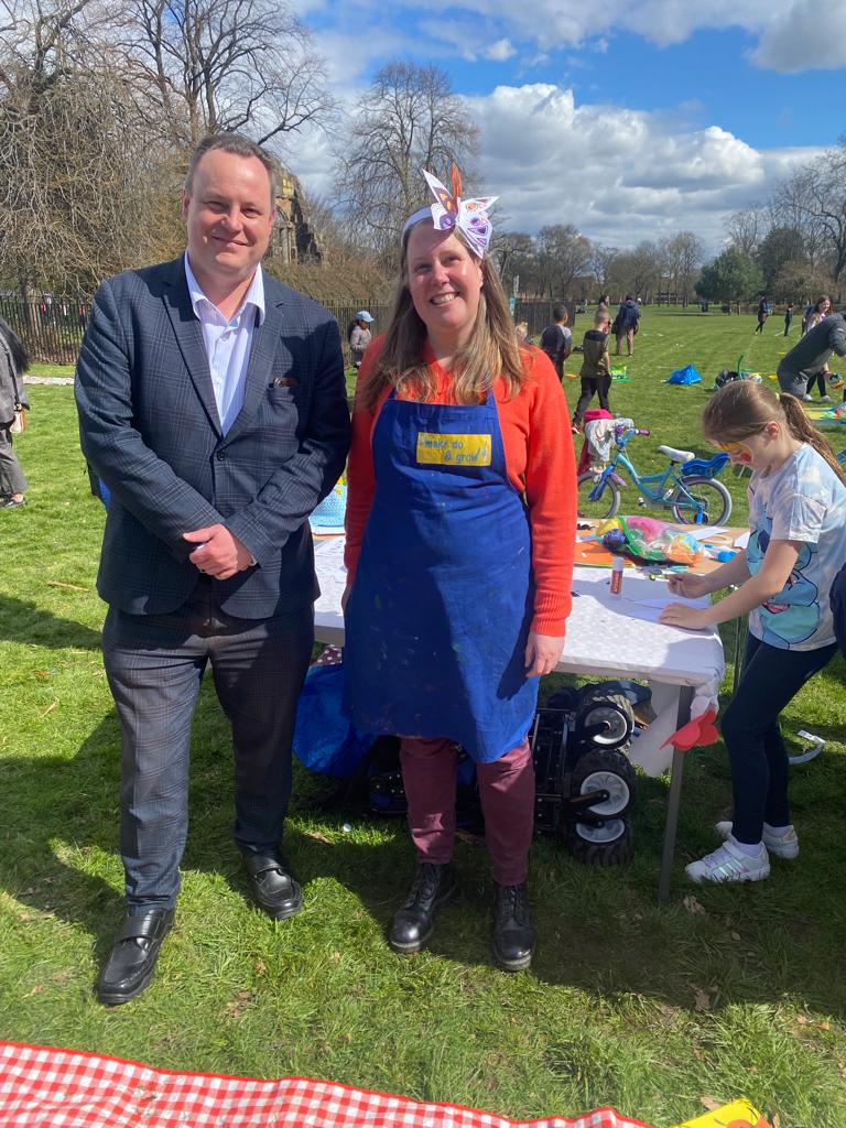 The Linthouse Family Fun Afternoon attracted a variety of local charities including the fabulous <a href="/makedogrow/">Make Do & Grow CIC</a> who have a shop and toy library that serves Govan and the wider constituency. #Govan #Linthouse