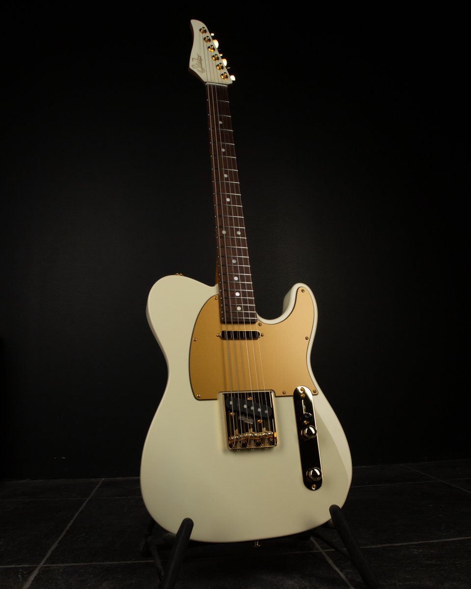 SuhrCustom's tweet photo. Introducing the all-new Mateus Asato Signature Classic T !!!
All-new custom color 'MA White', new custom neckshape, matte gold pickguard, and reversed headstock!
Learn all the details about the new Mateus Asato Signature Classic T at https://t.co/bOqu5GMIt6
#MateusAsato #Suhr https://t.co/IHqpq47ZhE