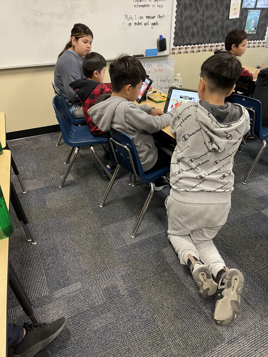 MissCoffman1's tweet photo. No PD day = buddies!! Our buddies had a surprise for us: a guided drawing to help relax our minds before our last State Assessment today! Thanks for thinking of us, little buddies!! @IrvingElementa1 #IrvingShines #BuildingRelationships #WPSProud https://t.co/mpgRhEg5tX