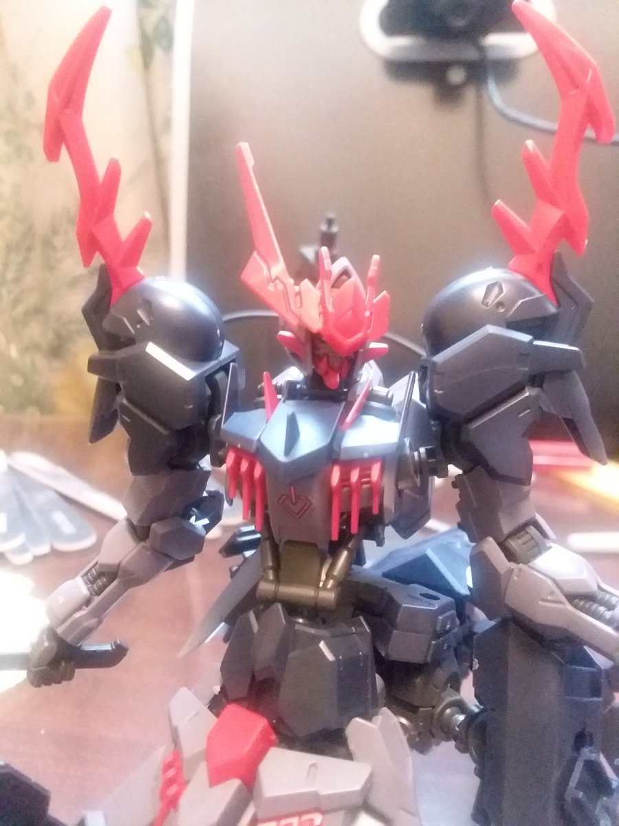 TycadeVT's tweet photo. Finished this edgy cow gundam, posing him is an absolute bitch but he looks cool! #gundam #gunpla #barbataurus https://t.co/xb1j7Sfz8s