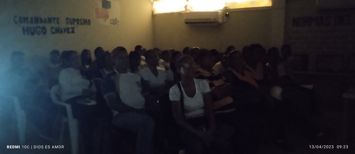 esimonb3's tweet photo. Curso de Formación 13 de Abril, Ruta Épica al 2030. El Pueblo como Doctrina. Dirigido al Personal Obrero, Cocinero, Administrativo, Tutores CBIT. Ambiente: Escuela Simón Bolívar, Red 9, Cir 3, 4 y 7, Pampán, Edo Trujillo @pampanred9 @MPPEDUCACION @ZonaEduTrujillo  @_LaAvanzadora https://t.co/QcMZ0Co81P