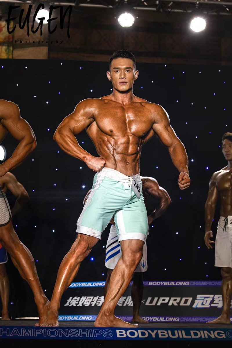 77baxi's tweet photo. 关注破4000随机选20人送潘森视频！以转发者优先 https://t.co/yLyvOqlGxm