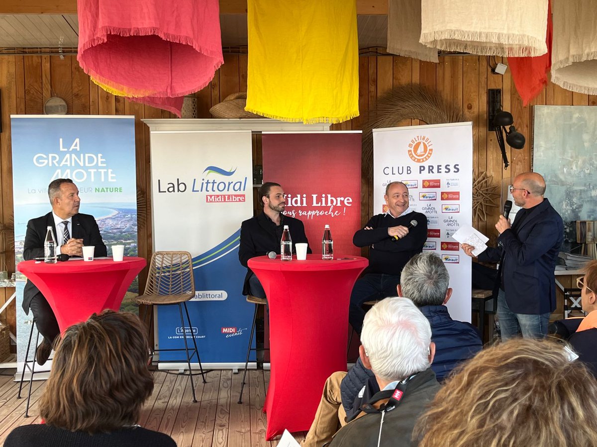 SalonduLittoral's tweet photo. 🌊En direct du #lablittoral : Le nautisme : la fabrique du rêve avec @S_Rossignol , Maire @lagrandemotte  
Nicolas Claris, artiste, photographe et Romain Claris, artiste, videaste
Replay sur https://t.co/SDqQhFYEgk dès la semaine prochaine !

#mer #nautisme #events  @Midilibre https://t.co/lnNOUzgBtb