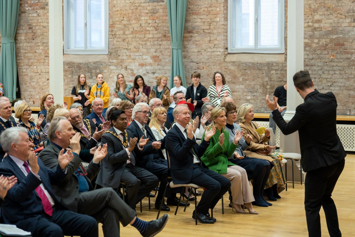 the_halle's tweet photo. 📷 We were delighted to welcome our Patron, HRH The Duchess of Edinburgh GCVO to @hallestpeters today!

We showcased our brand new Art Club before heading downstairs for a performance from the Hallé Ancoats Community Choir. HRH then formally opened the Oglesby Centre. https://t.co/OqPu7JnF6E