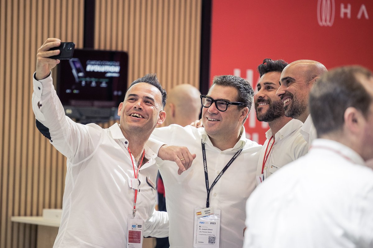 LifeFitness's tweet image. 🙌Just like that, day one of FIBO 2023 is over! Thank you so much to everyone who attended. See you tomorrow for more!💪 #FIBO23 #lifefitness #hammerstrength #icg