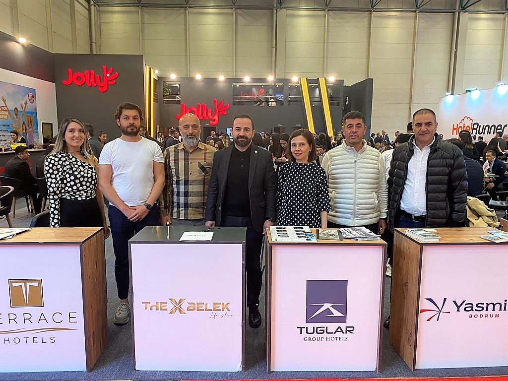 EMITT Turizm Fuarında Manavgat-Side destinasyonunu tanıtmak amacıyla açtığımız standımızda İMEAK Deniz Ticaret Odası Antalya Şube Başkanı Ahmet Çetin ve birçok ziyaretçilerimizi ağırlamanın yanı sıra fuarda stant açan üyelerimiz ve otelcilerimizi de ziyaret ettik.