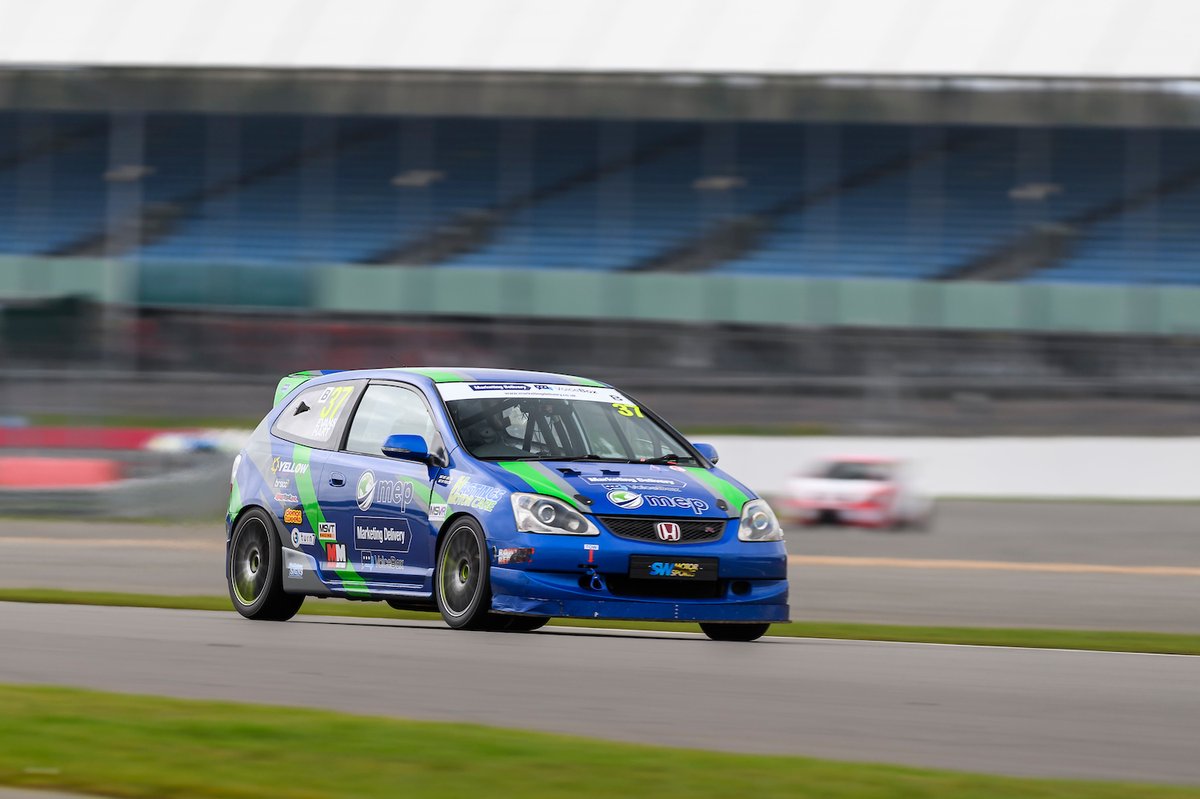 marketingdel's tweet photo. This weekend sees the launch of our sponsorship with @msvtracing for their #TrackdayTrophy and #TrackdayChampionship, with our branding across the Screen Tops of almost 100 cars!
π Is your #RaceTeam part of a motoring business? DM us today to learn more about #VoiceBox! https://t.co/24wB3D9EfB