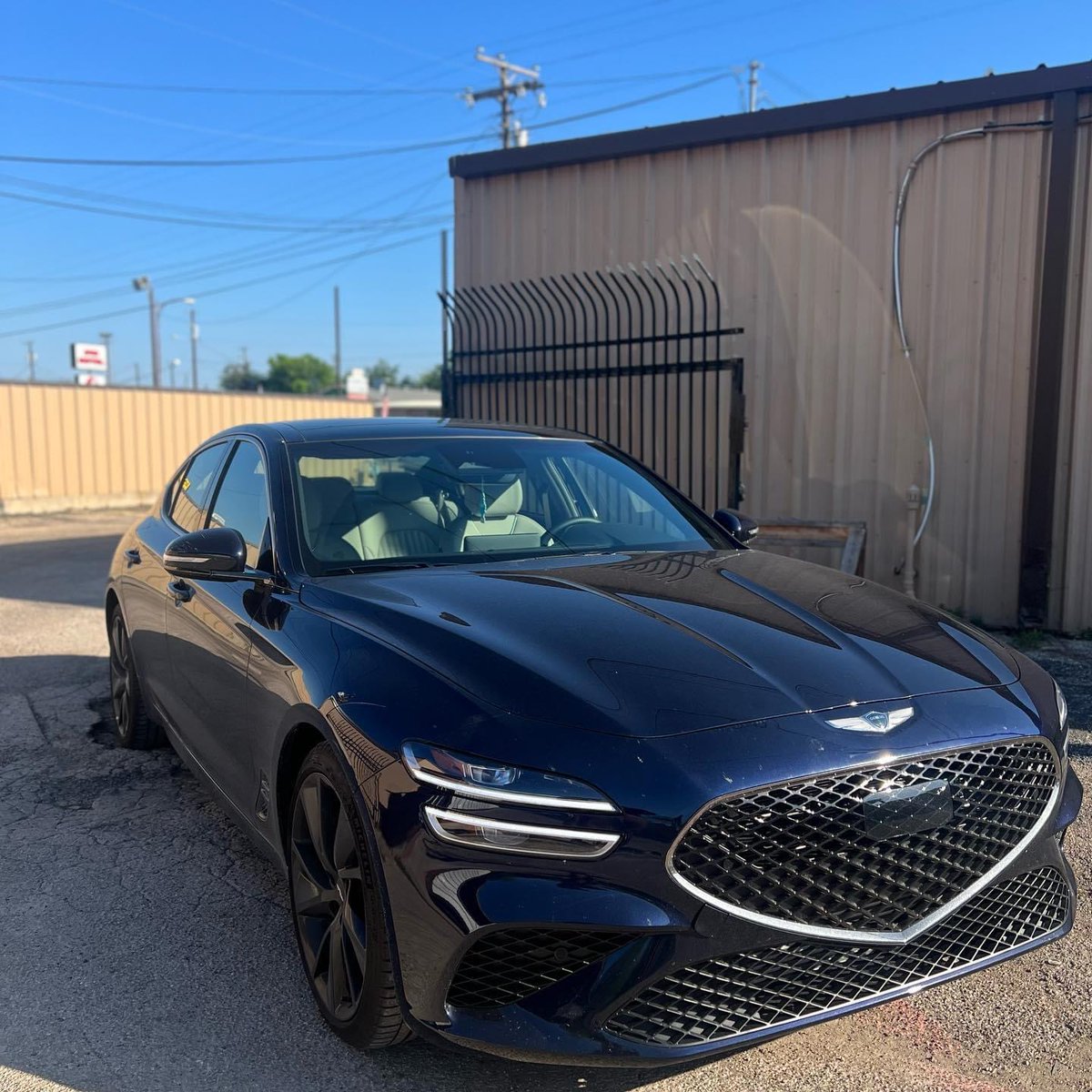SCADTX's tweet photo. Time To Give Your Car The Love It Deserves 🫶@SCADTX, We Make It Easier ThanEver To Kepp Your Car Looking Good As New. Whether You're Looking For A Simple Wash &amp; Wax, Or A Full Detail, Our Experienced Technicians Have you Covered. Protect Your Paint &amp; Book An Appointment Today! https://t.co/z4HBREwNU6