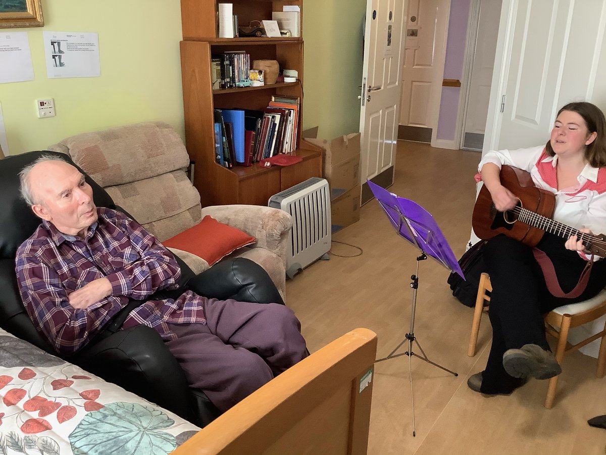 wwlwest's tweet photo. Tony at Gracefields Care Home had his wish to attend a 'Country and Western' gig from the comfort of his room fulfilled recently. A big thank you to Olivia Wylde for delivering such a stellar performance. Tony really enjoyed himself and even danced a bit! #wishingwashinglinewest https://t.co/lxMLI1lWIp
