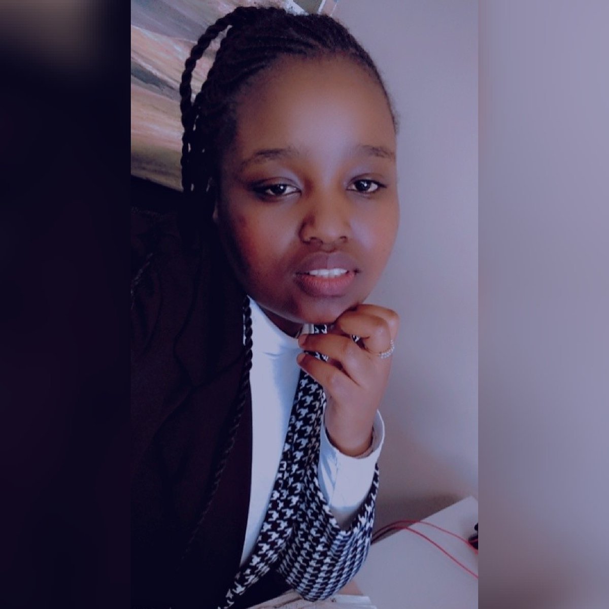 See_pear's tweet photo. #NewProfilePic https://t.co/qhJXa7dOU4