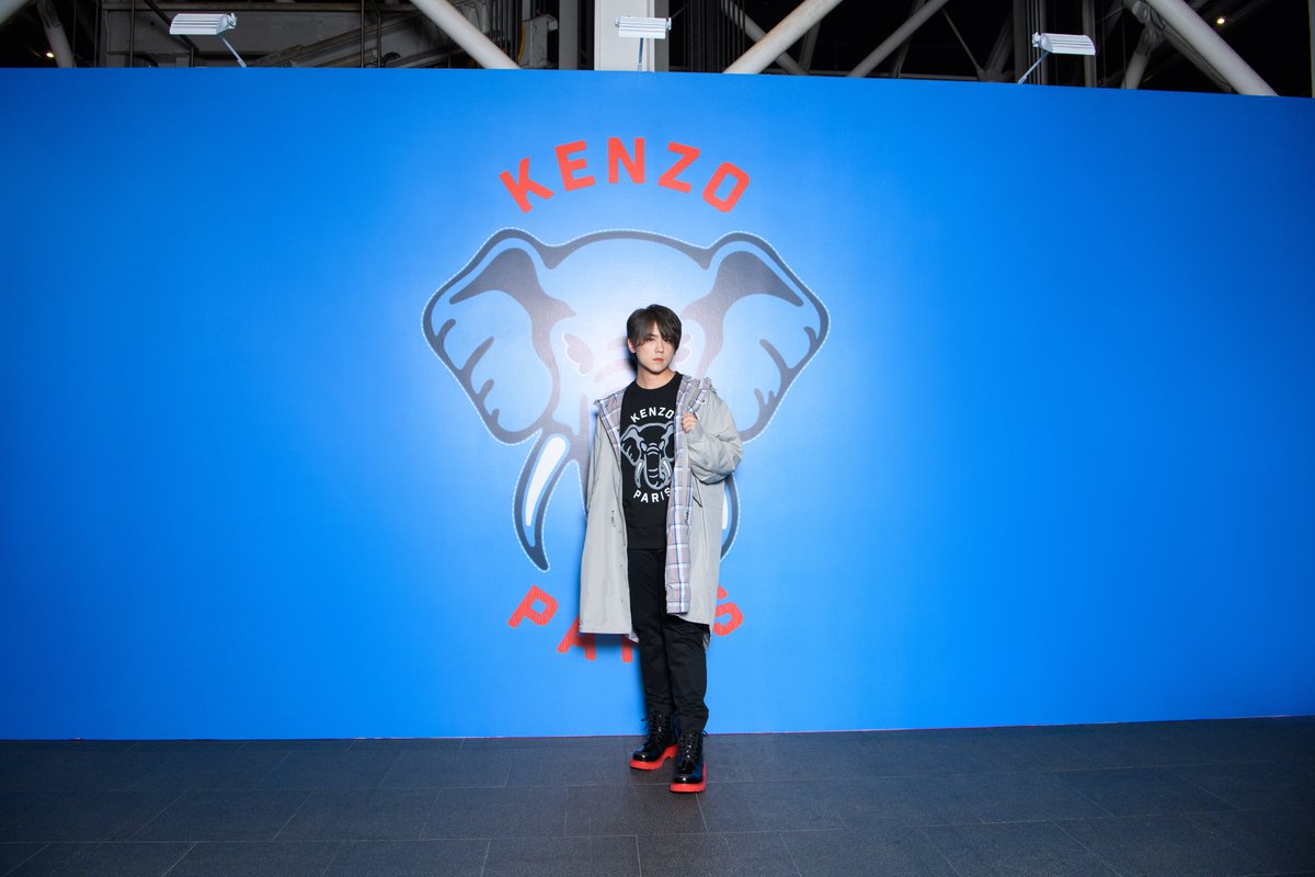 kenzo's tweet photo. 👀Spotted last night : #KeungTo attended the KENZO Varsity Jungle event wearing KENZO full look. #KENZONIGO https://t.co/GIfcrKRaFz