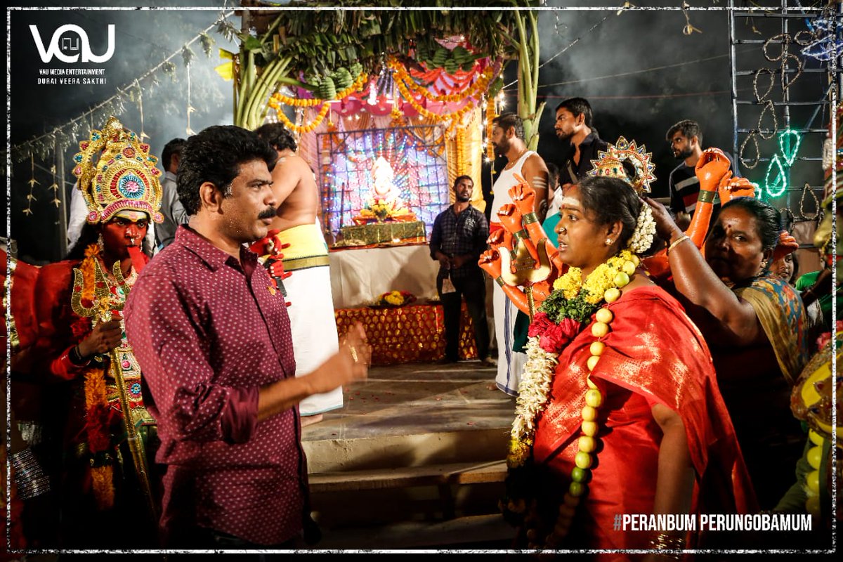 SSMusicTweet's tweet photo. #PeranbumPerungobamum - An intense film on the lines of #PariyerumPerumal & #Asuran
Following Bala & Vetrimaaran, #Sivaprakash from Balu Mahendra Film School makes his directorial debut.
An @ilaiyaraaja Musical
@VAU_Media #DuraiVeerasakthi #vijith @johnsoncinepro https://t.co/y2mMfJUXFA