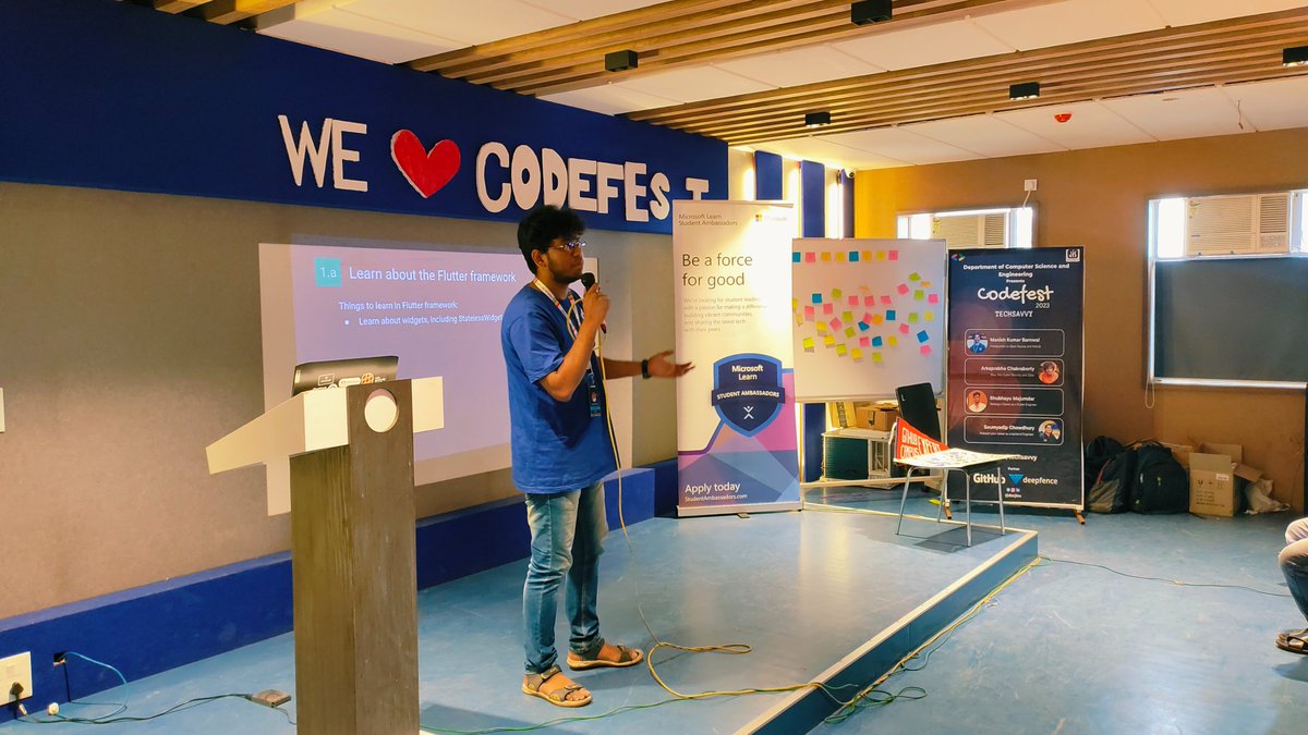 dscjisu's tweet photo. Huge thanks to @shubhayu64 for an enlightening session on Flutter, the future of app development, at Codefest 2023! 📱 Your knowledge and insights were invaluable, and our attendees gained valuable information. Thank you for sharing your expertise with us! #Codefest2023 #Flutter https://t.co/ADWw0FDYgG