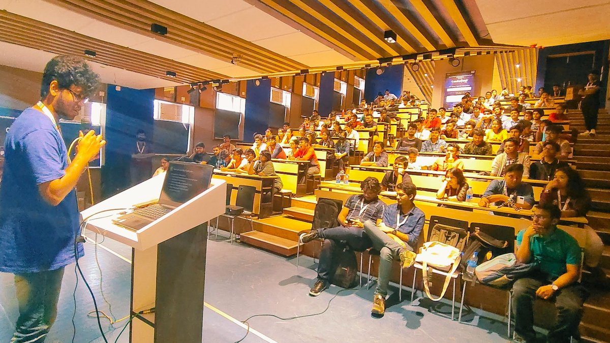 dscjisu's tweet photo. Huge thanks to @shubhayu64 for an enlightening session on Flutter, the future of app development, at Codefest 2023! 📱 Your knowledge and insights were invaluable, and our attendees gained valuable information. Thank you for sharing your expertise with us! #Codefest2023 #Flutter https://t.co/ADWw0FDYgG