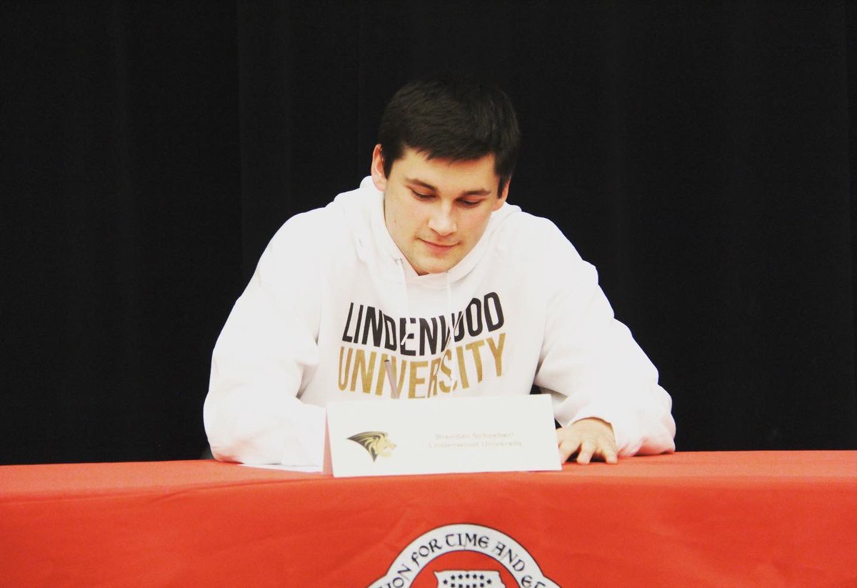 RedHawkVB's tweet image. #ProgramSigningDay2️⃣0️⃣2️⃣3️⃣ Congrats to Brendan Schoeberl on Signing to play @ncaamvolleyball Division I 🏐 at @lindenwoodMVB 🦁#ProgramDefense👊👊 #BS11 🔐